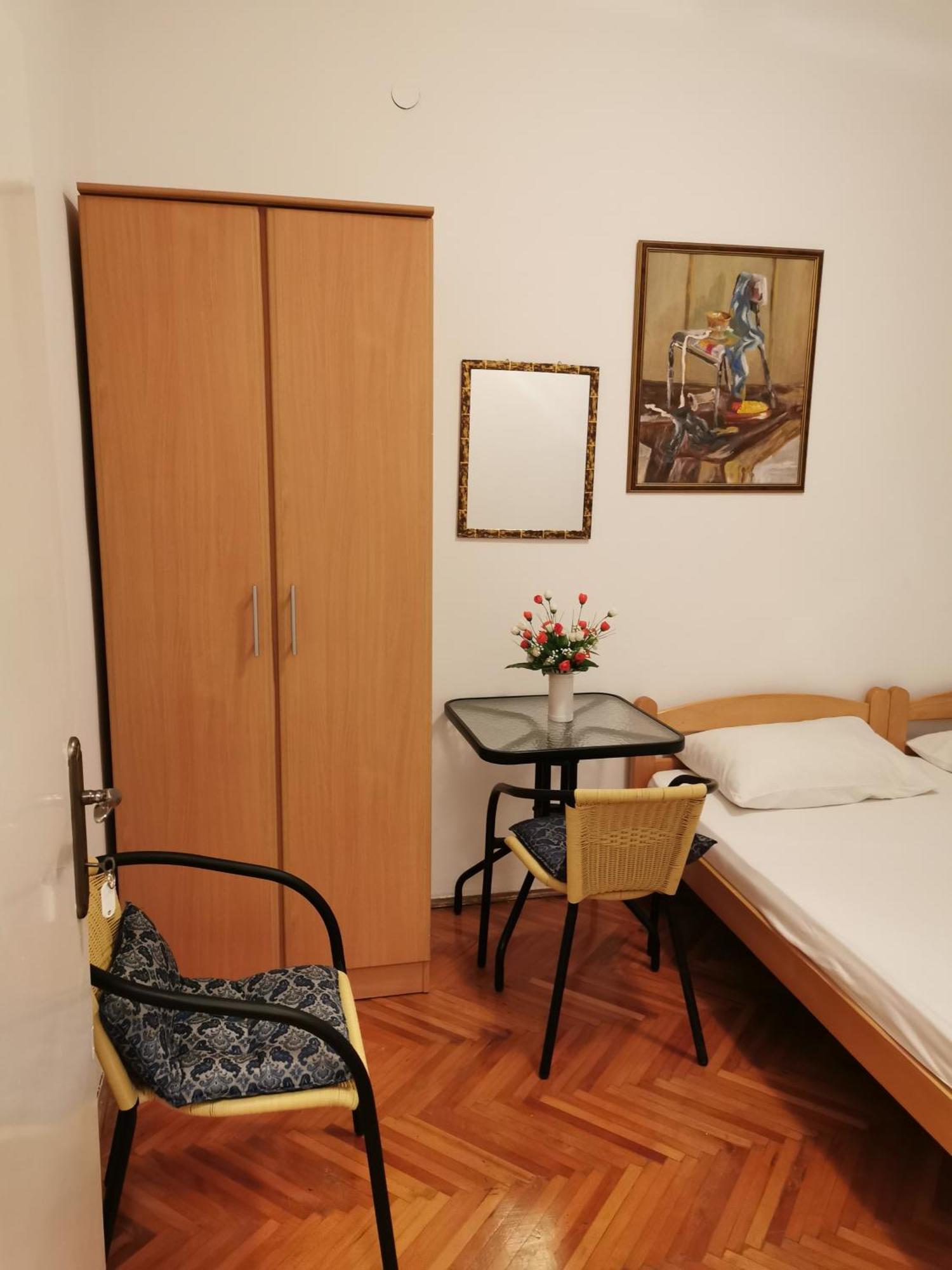 Zemunella Guest House ヘルツェグ・ノヴィ 部屋 写真
