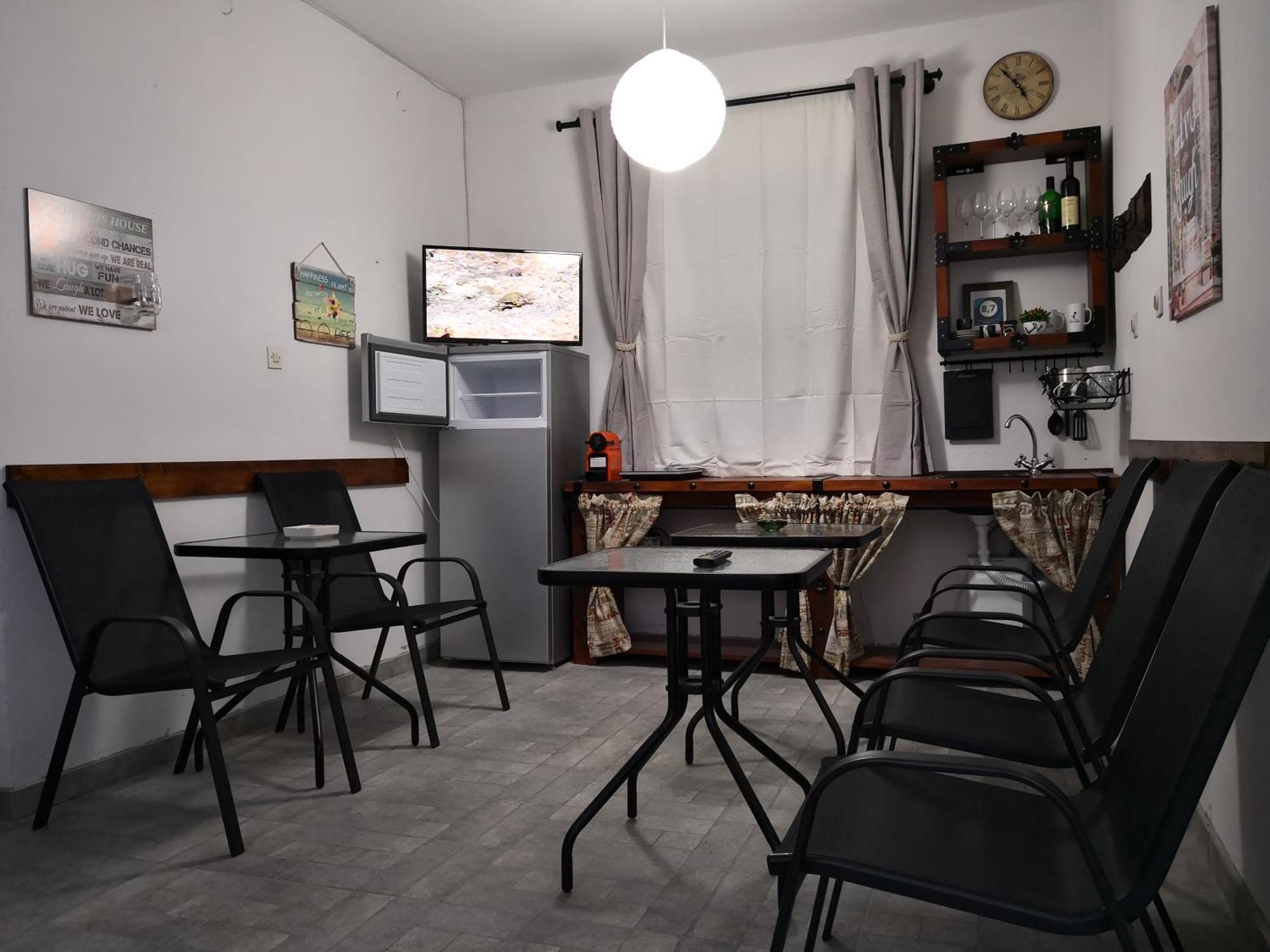 Zemunella Guest House ヘルツェグ・ノヴィ エクステリア 写真