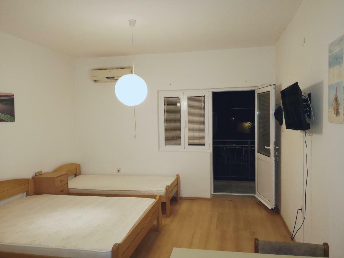Zemunella Guest House ヘルツェグ・ノヴィ エクステリア 写真