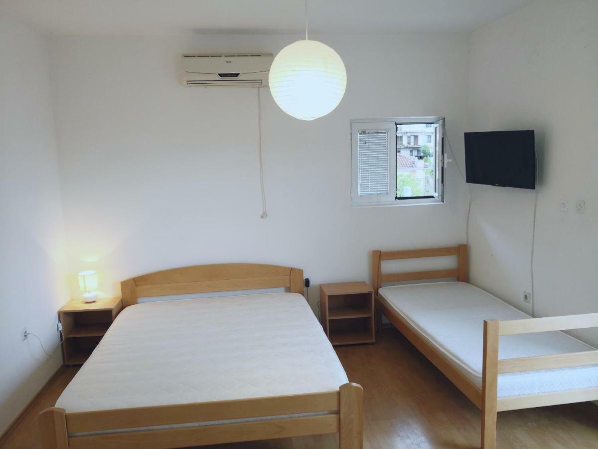 Zemunella Guest House ヘルツェグ・ノヴィ エクステリア 写真